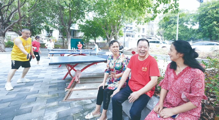 新增体育设施和休闲场所供居民娱乐 记者  方霞  摄.JPG